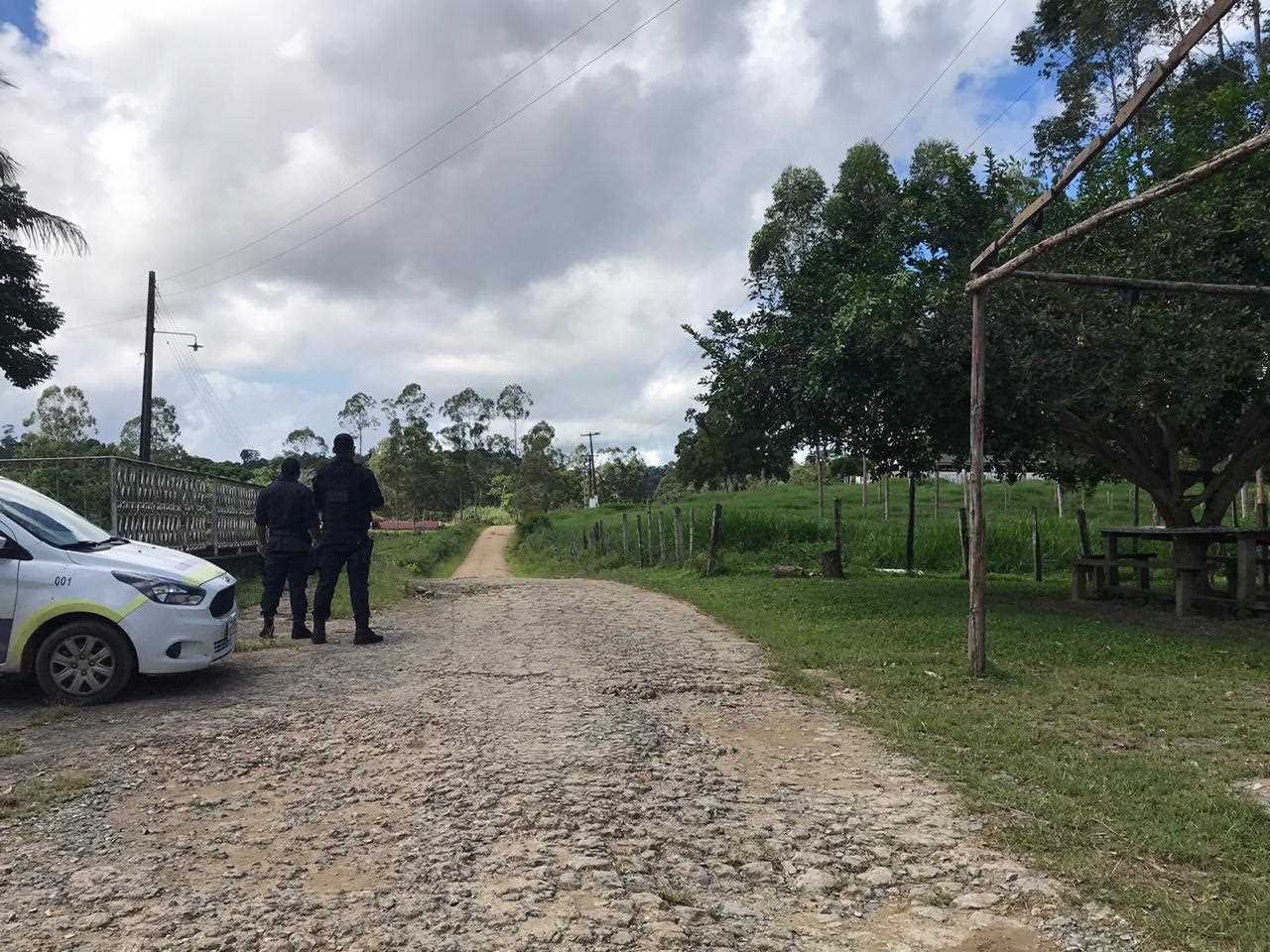 Camacã: Prefeitura reforça barreiras em entradas da cidade

